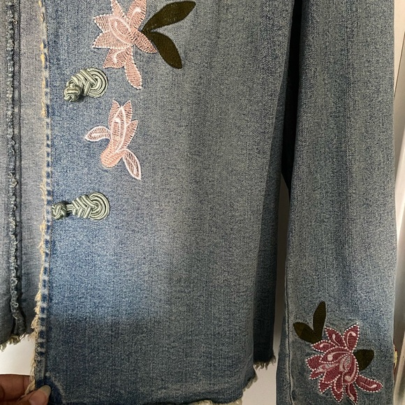 Vintage INC 1X Jean Jacket, Embroidery pre-owned.Circa 2000 Great condition! - Picture 6 of 8